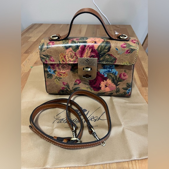 NWT Patricia Nash Carisbrooke Satchel/Vintage Victorian Garden Crossbody Bag - Picture 2 of 9